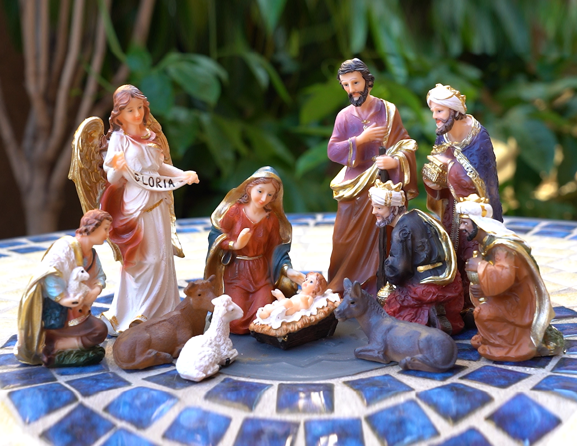 Christmas-Decoration-Nativity-Scene-Set-Christmas-Ornament-Indoor-Nativity-Crib-Manger-Baby-Jesus-Statue-Figurines-Holiday.png